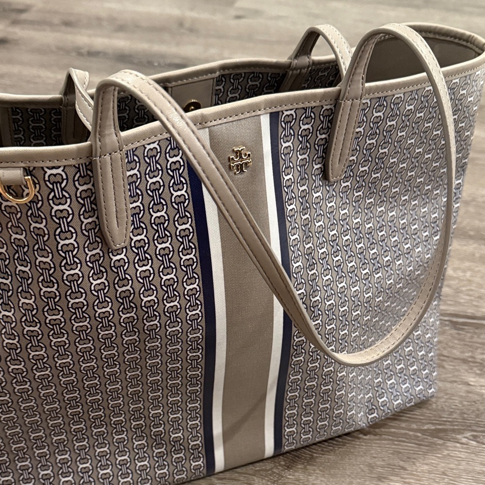 Tory Burch Beige and Navy Patterned Tote